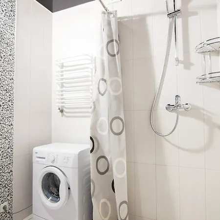 на ул. помирецкая 9/15 Apartment *