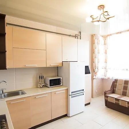 Apartment на ул. помирецкая 9/15 *