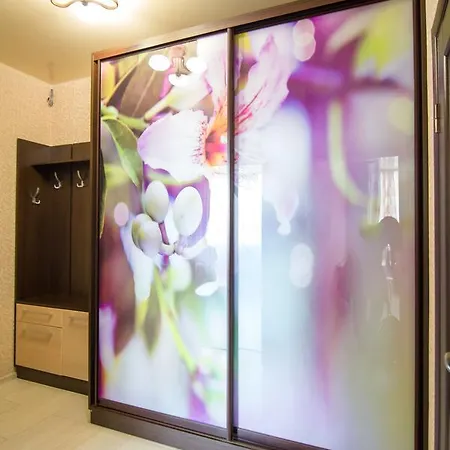 Apartment на ул. помирецкая 9/15