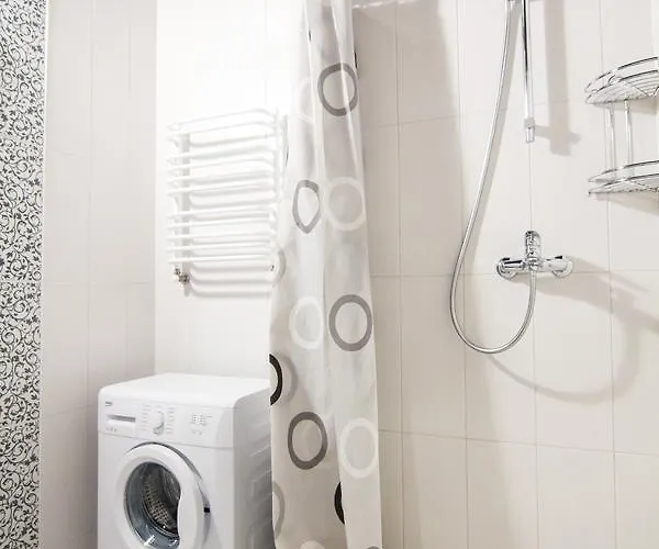 на ул. помирецкая 9/15 Lägenhet *